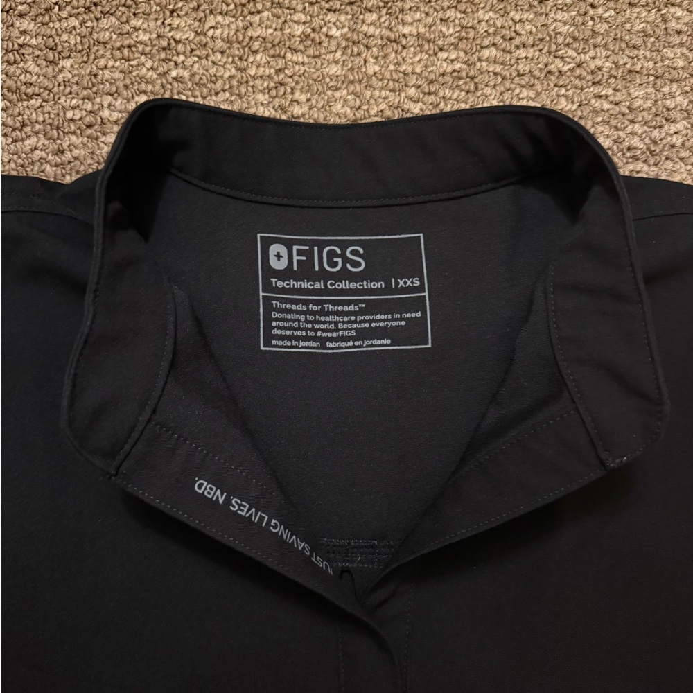 FIGS bundle — XXS Rafaela top and XS Isabel high waisted pant RESERVED